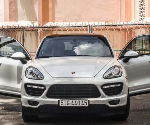 wrap xe, dán đổi màu xe Porsche Cayenne wrap gloss pearl white