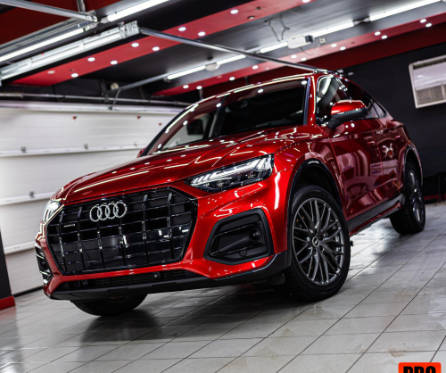 Audi Q5 wrap gloss Supreme Red