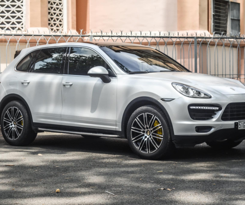 wrap xe, dán đổi màu xe Porsche Cayenne wrap gloss pearl white