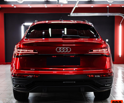 Audi Q5 wrap gloss Supreme Red