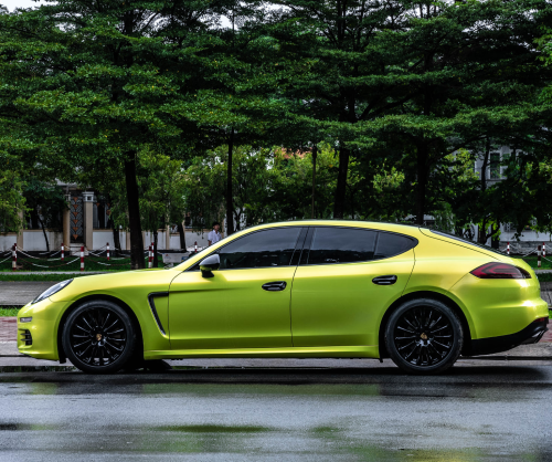 wrap xe, dán đổi màu xe Porsche Panamera wrap Magic Apple Green