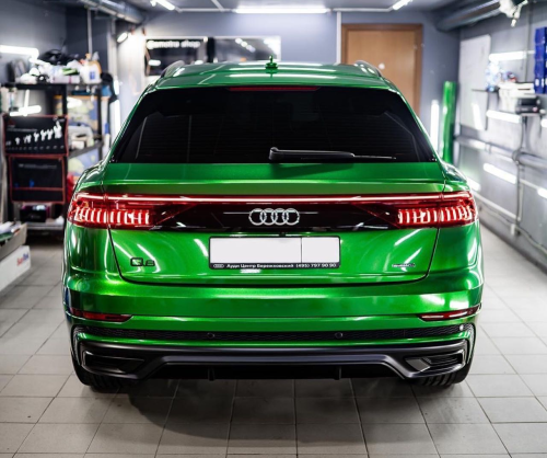 wrap xe, dán đổi màu xe Audi Q8 wrap gloss diamond green