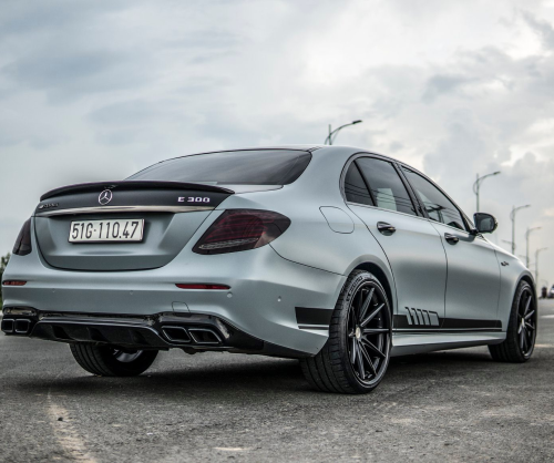 wrap xe, dán đổi màu xe Mercedes E300 wrap matte battleship grey