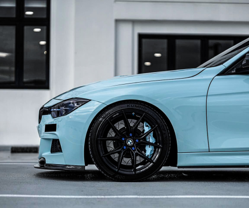 wrap xe, dán đổi màu xeBMW 330i wrap Gloss Ice Blue