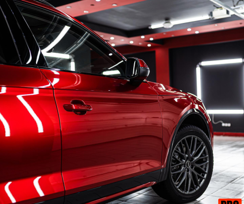 Audi Q5 wrap gloss Supreme Red