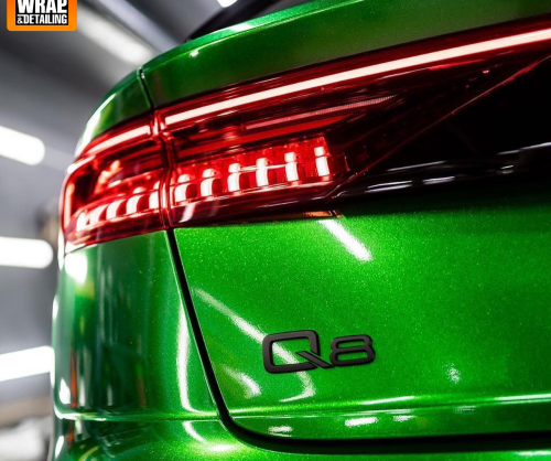 wrap xe, dán đổi màu xe Audi Q8 wrap gloss diamond green