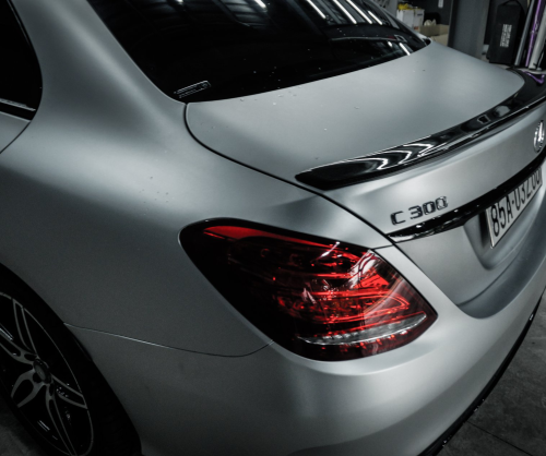 wrap xe - dán đổi màu xe Mercedes C300 wrap satin chrome silver