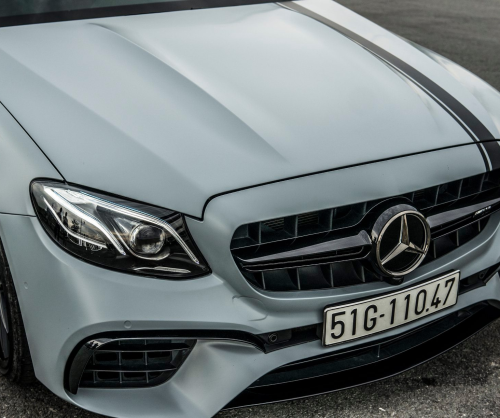 wrap xe, dán đổi màu xe Mercedes E300 wrap matte battleship grey