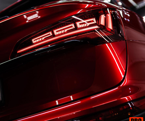 Audi Q5 wrap gloss Supreme Red