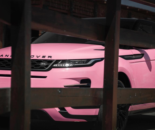 wrap xe, dán đổi màu xe Range Rover Evoque wrap gloss pink
