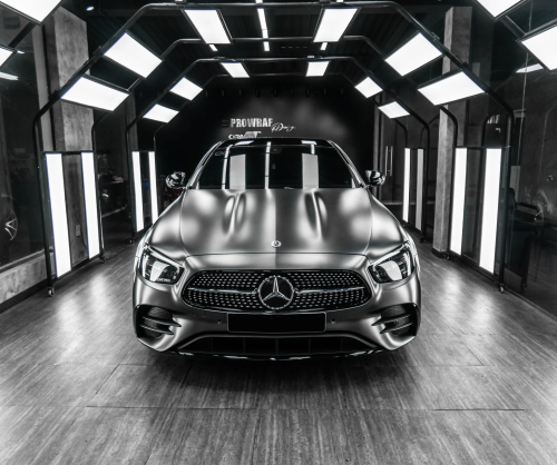 Dán đổi màu xe Mercedes-Benz E300 Matte AMG Gray