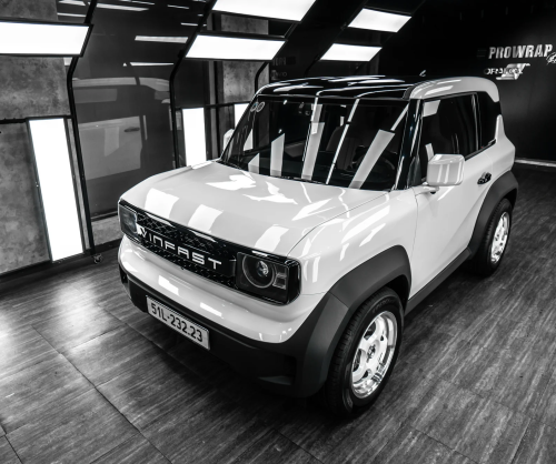 Dán đổi màu xe VinFast VF3 Gloss White Black Roof