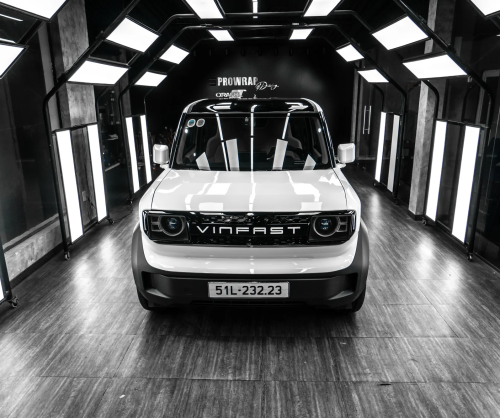Dán đổi màu xe VinFast VF3 Gloss White Black Roof