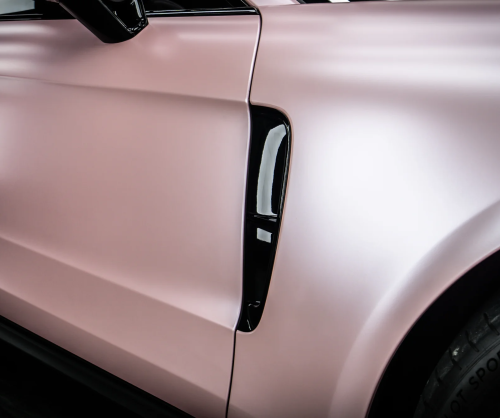 Dán đổi màu xe Porsche Panamera Satin Sakura Pink