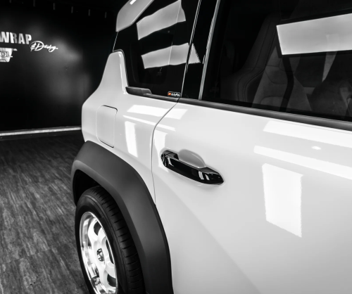 Dán đổi màu xe VinFast VF3 Gloss White Black Roof