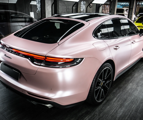 Dán đổi màu xe Porsche Panamera Satin Sakura Pink