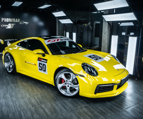 Dán đổi màu xe Porsche 911 Gloss Racing Yellow