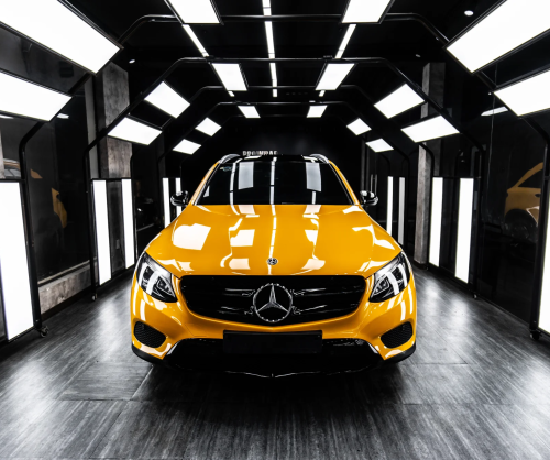 Dán đổi màu xe Mercedes-Benz GLC 300 Gloss Dark Yellow