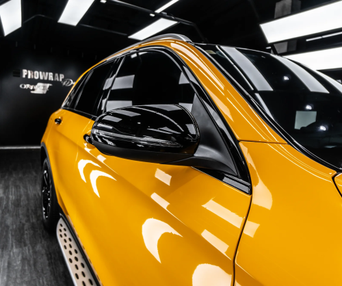 Dán đổi màu xe Mercedes-Benz GLC 300 Gloss Dark Yellow