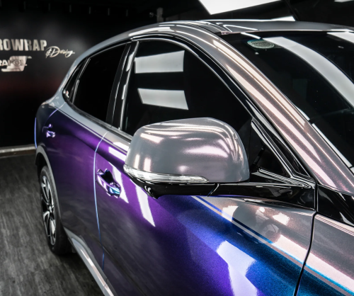 Dán đổi màu xe VinFast VF8 Gloss Chameleon Blue Purple & Sunset