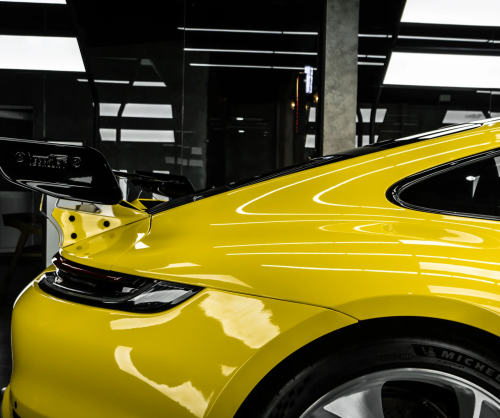 Dán đổi màu xe Porsche 911 Gloss Racing Yellow