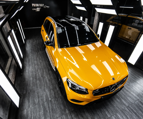 Dán đổi màu xe Mercedes-Benz GLC 300 Gloss Dark Yellow