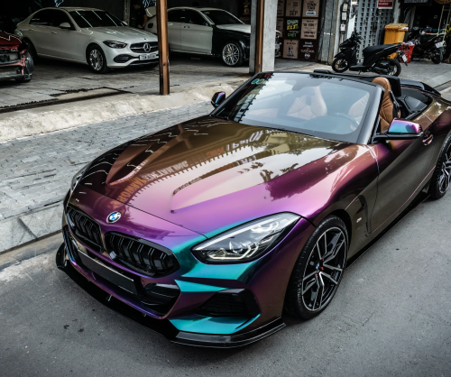 Dán đổi màu xe BMW Z4 Gloss Purple Flame