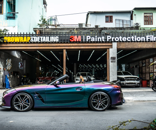 Dán đổi màu xe BMW Z4 Gloss Purple Flame