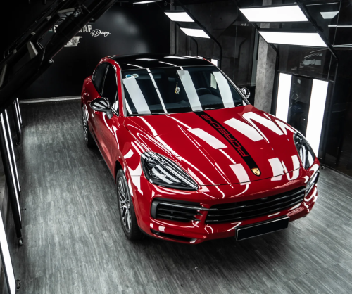 Dán đổi màu xe Porsche Cayenne Gloss Blush Red