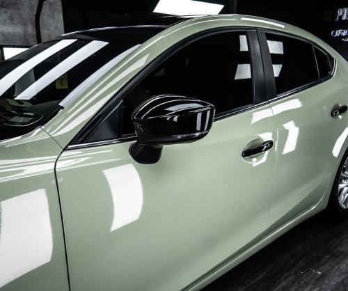 Dán đổi màu xe Mazda 3 Gloss Khaki Green