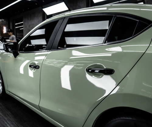 Dán đổi màu xe Mazda 3 Gloss Khaki Green