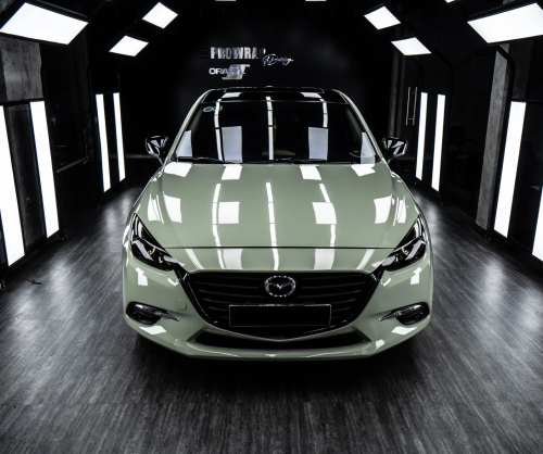 Dán đổi màu xe Mazda 3 Gloss Khaki Green