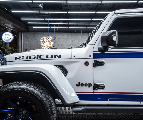 Dán đổi màu xe Jeep Rubicon Gloss Ceramic White