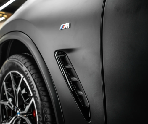 Dán đổi màu xe BMW X3 với Wrap Matte Black