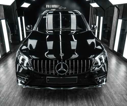 Dán đổi màu xe Mercedes-Benz GLC Gloss Black