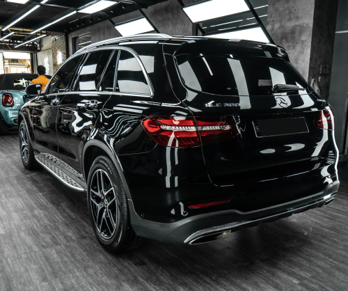 Dán đổi màu xe Mercedes-Benz GLC Gloss Black