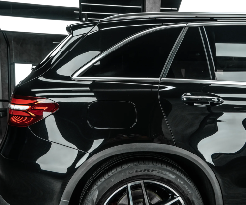 Dán đổi màu xe Mercedes-Benz GLC Gloss Black