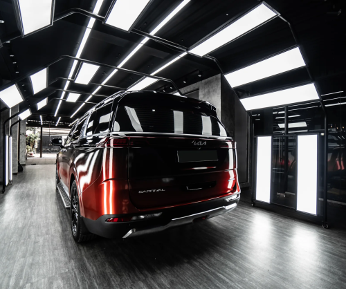 Dán đổi màu xe Kia Carnival Ombre Orange & Black