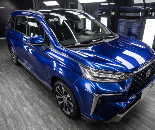 Dán đổi màu xe Toyota Veloz Cross Gloss Blueberry Metallic