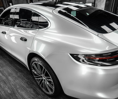 Dán đổi màu xe Porsche Panamera Gloss Pearl White