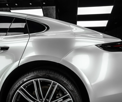 Dán đổi màu xe Porsche Panamera Gloss Pearl White