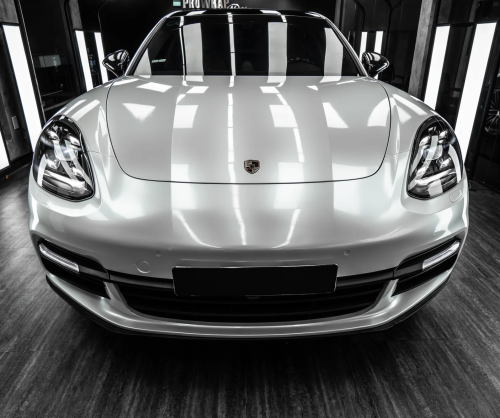 Dán đổi màu xe Porsche Panamera Gloss Pearl White