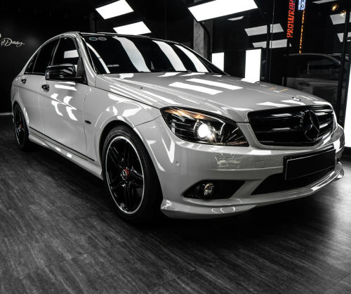 Dán đổi màu xe Mercedes-Benz C300 Gloss Chalk Gray