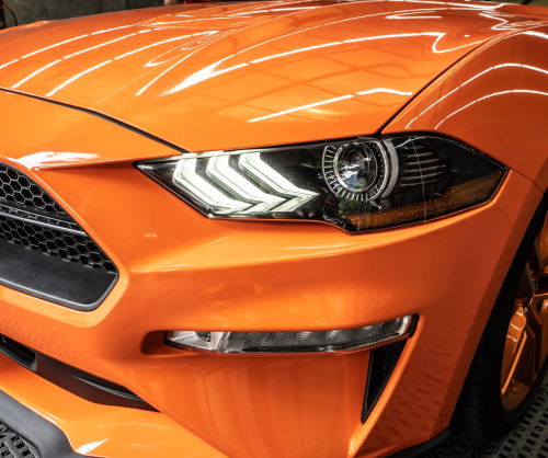 Dán đổi màu xe Ford Mustang với Gloss Burn Orange