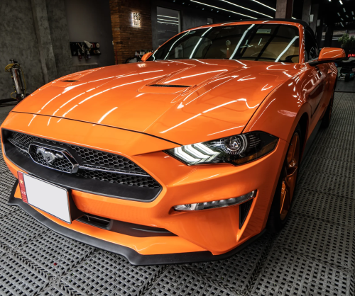 Dán đổi màu xe Ford Mustang với Gloss Burn Orange