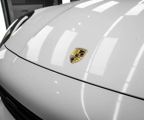 Dán đổi màu xe Porsche Cayenne GTS Gloss White