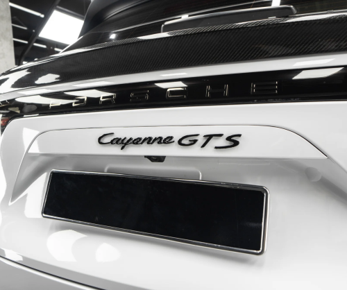 Dán đổi màu xe Porsche Cayenne GTS Gloss White
