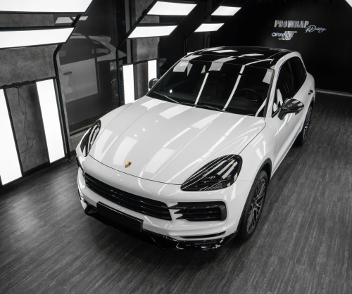 Dán đổi màu xe Porsche Cayenne GTS Gloss White