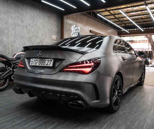 Dán đổi màu xe Mercedes CLA 200 với Titanium Brushed