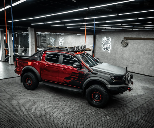 Dán đổi màu xe Ford Ranger Raptor Chrome Red & Matte Black